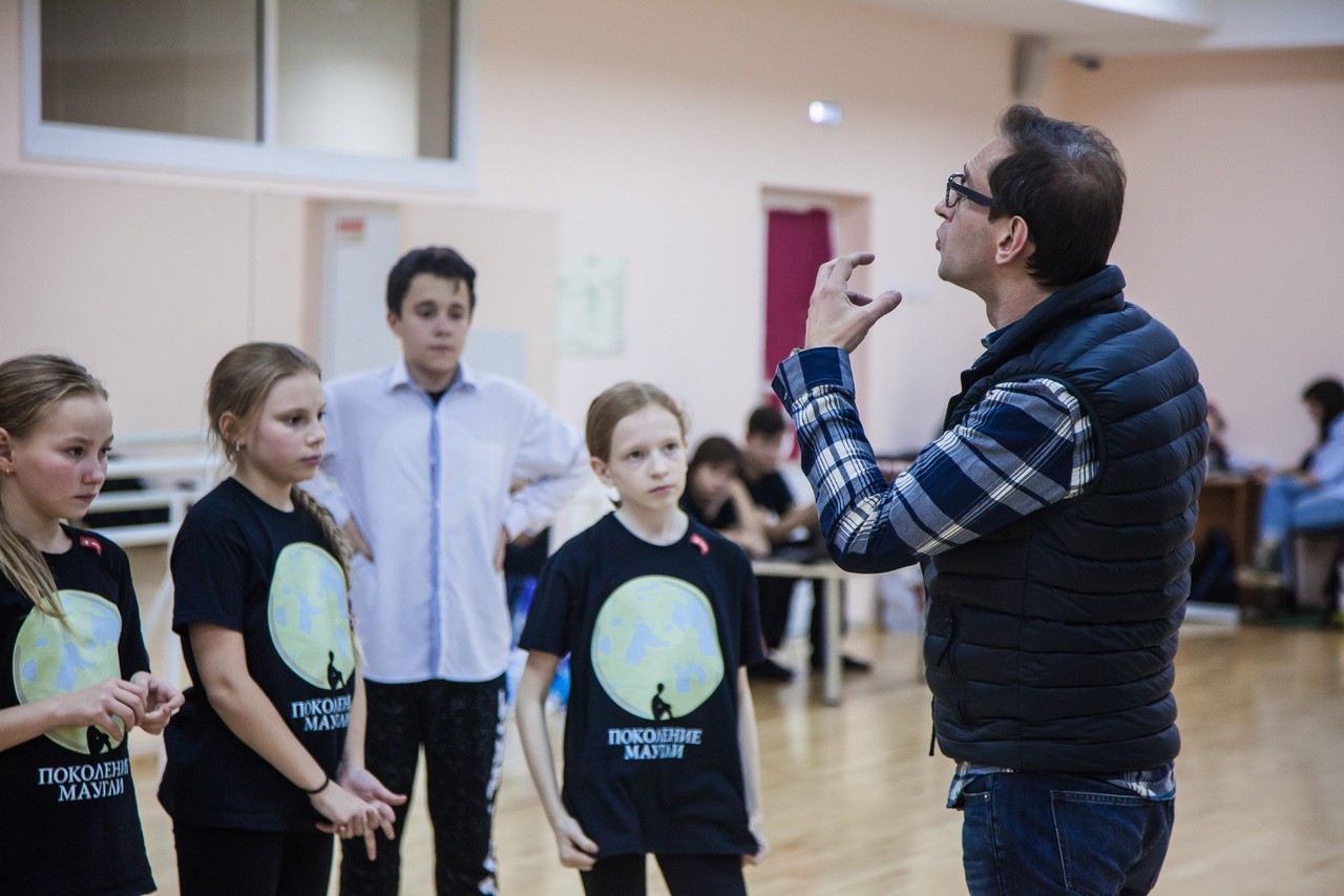 Константин Хабенский: «Дети играют предельно честно. Не все профессиональные артисты могут себе это позволить» Константин Хабенский: «Дети играют предельно честно. Не все профессиональные артисты могут себе это позволить»